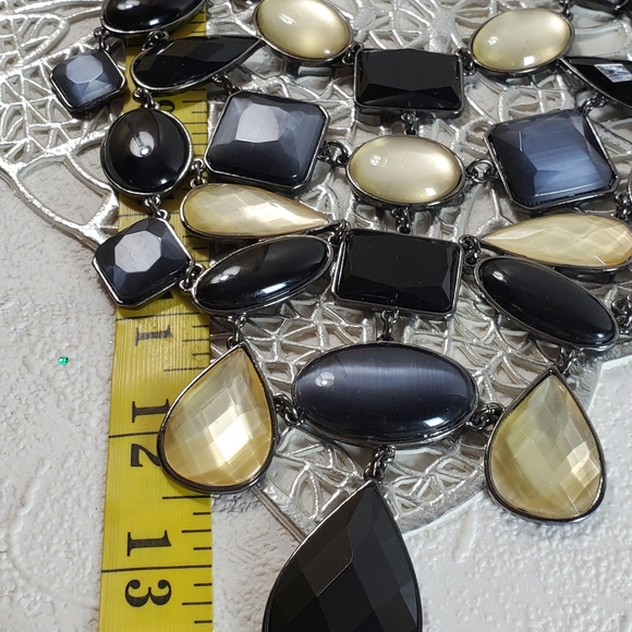 Llz Claiborne Statement Necklace *NWT* - Picture 5 of 13